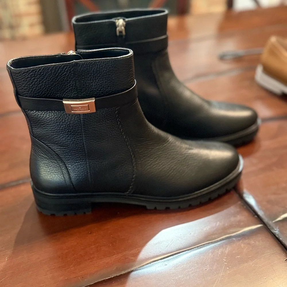 Kate Spade New York Dani Lug Sole Booties - Black Leather - NWOT - Picture 1 of 5